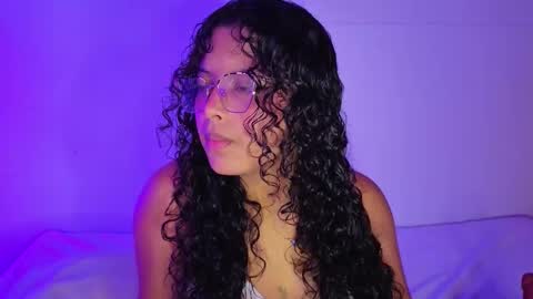 Snapshot of little_lilith_apple chatting on 10/10/25, 07:35 little_lilith_apple online show from 10/10/25, 07:35