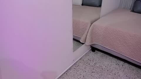 little_melody1 online show from 05/19/26, 11:38