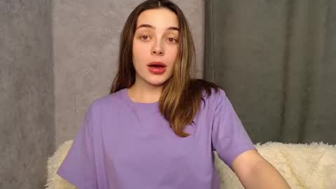 Mia   Im online every day 1530 PM in New York  2030 PM in London online show from 12/09/24, 08:54