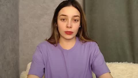 Mia   Im online every day 1530 PM in New York  2030 PM in London online show from 12/22/24, 08:58