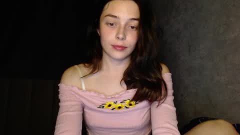 Mia   Im online every day 1530 PM in New York  2030 PM in London online show from 05/29/26, 09:35