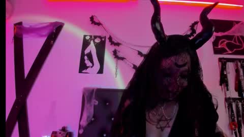 Little Nauughty2 online show from 10/30/25, 03:13