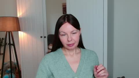 Nicole online show from 04/09/26, 10:53