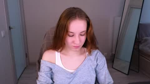 little_pretty_woman online show from 04/07/26, 02:50