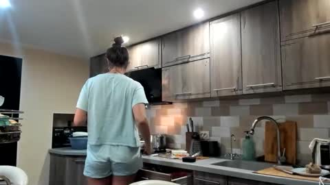 my Instagram  online show from 10/25/25, 01:29