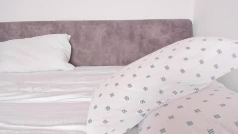 hey im anna online show from 02/26/25, 09:32