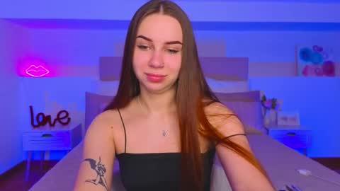 little_siin online show from 12/14/25, 10:53