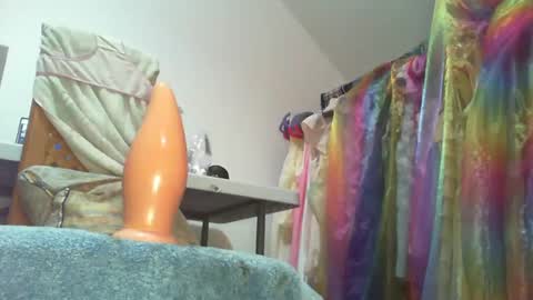little_sissy_wendy online show from 01/04/25, 12:37