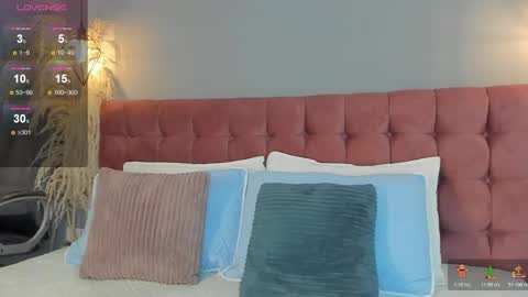 Tania online show from 12/15/25, 12:42