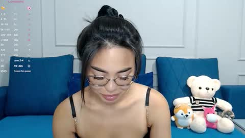 Snapshot of little_v1rgin_angel chatting on 09/25/25, 04:54 Kwan online show from 09/25/25, 04:54