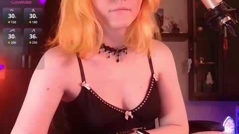 Sofia online show from 10/19/25, 07:47