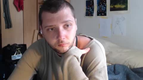 littlealien7 online show from 11/15/25, 02:09