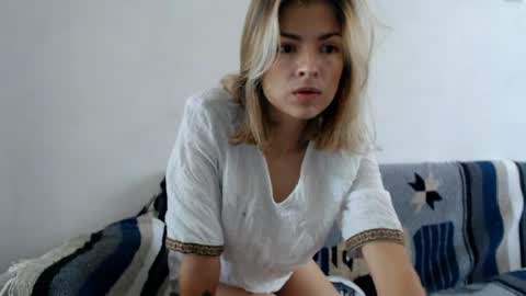 sofia online show from 05/04/26, 05:09