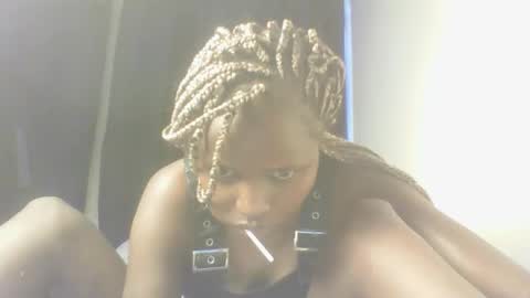 littlebunny2  online show from 12/21/25, 02:24