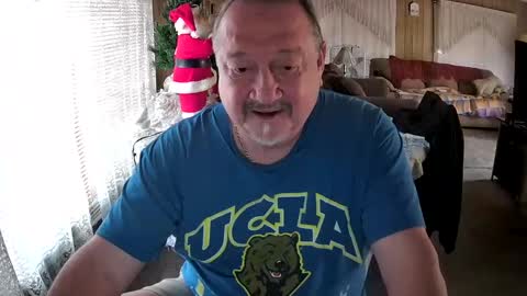 Littled83057 online show from 12/23/24, 07:41