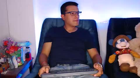 Manu online show from 03/16/26, 03:45