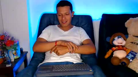 Manu online show from 06/01/26, 02:24