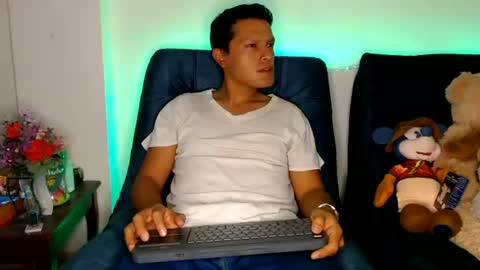 Manu online show from 07/16/26, 02:50