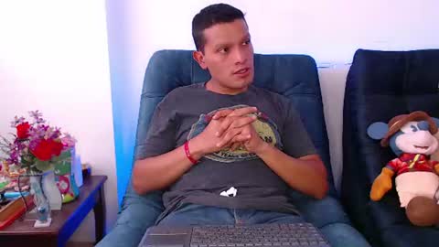 Manu online show from 07/26/26, 10:27