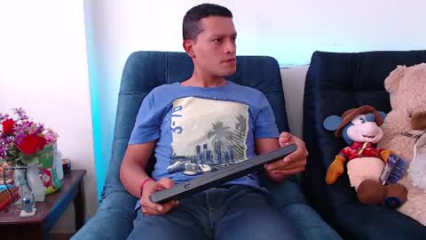 Manu online show from 07/27/26, 08:16