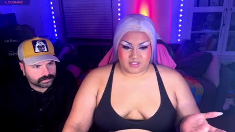 littledracula666 online show from 12/02/24, 07:25