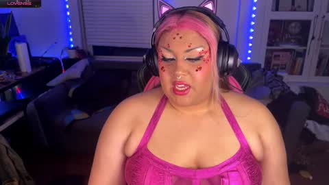 littledracula666 online show from 02/16/25, 10:43