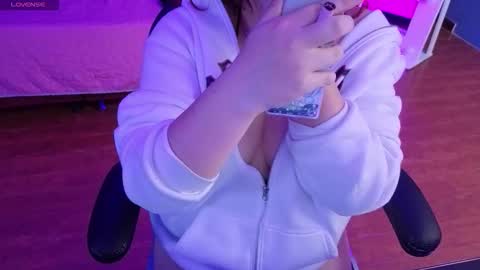 Angel  online show from 02/03/26, 07:19