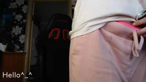 littlehappines online show from 02/02/25, 12:57