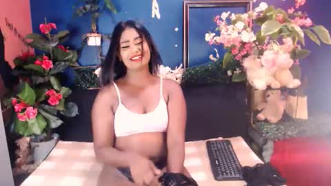 littleindianmilf online show from 01/19/26, 08:29