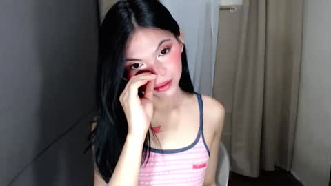 littlelace_ online show from 02/25/26, 07:23