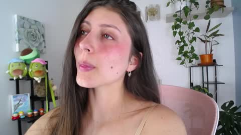 Snapshot of littlelaksmi chatting on 02/04/25, 09:10 Laksmi online show from 02/04/25, 09:10