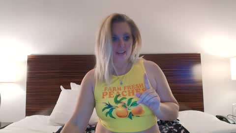 lisanixs online show from 03/12/26, 02:50