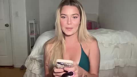 Marciabrady online show from 09/18/25, 07:38