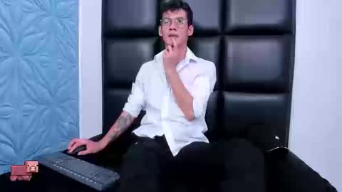 MAX online show from 09/23/25, 02:20