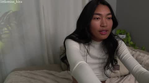 Kira online show from 12/08/24, 04:25