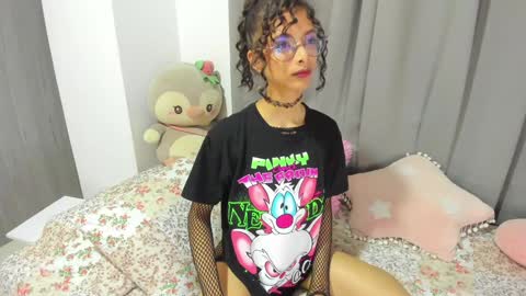 Luna online show from 01/28/25, 11:28