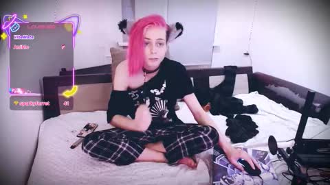 Felix online show from 12/21/25, 04:08