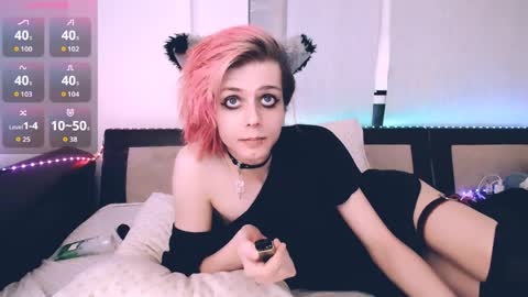 Snapshot of littlepinkcat chatting on 04/04/26, 04:26 Felix online show from 04/04/26, 04:26