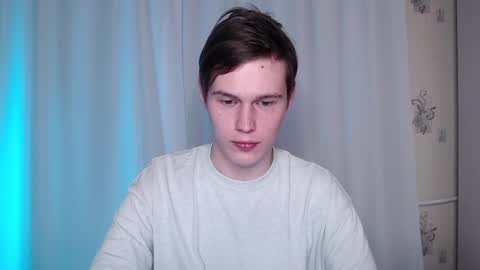 Snapshot of littlesadcabbage chatting on 01/30/25, 02:27 Sonnenschein online show from 01/30/25, 02:27