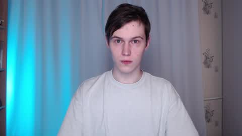 Snapshot of littlesadcabbage chatting on 01/31/25, 05:19 Sonnenschein online show from 01/31/25, 05:19