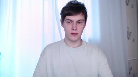 Snapshot of littlesadcabbage chatting on 02/25/25, 11:41 Sonnenschein online show from 02/25/25, 11:41