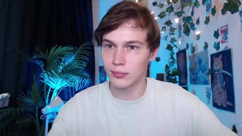 Snapshot of littlesadcabbage chatting on 09/29/25, 12:05 Sonnenschein online show from 09/29/25, 12:05