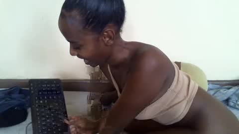 Snapshot of littlesandie chatting on 02/28/25, 08:53 littlesandie online show from 02/28/25, 08:53