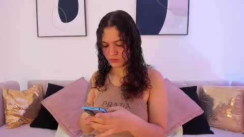    online show from 02/19/25, 08:22