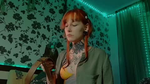 Niki  free tg channel with some photos gifs and info about streams  online show from 01/15/25, 06:19