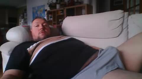 littlesubbear online show from 11/21/25, 01:21