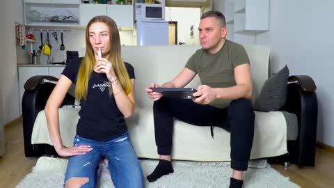 Little Tifany online show from 12/16/25, 11:37