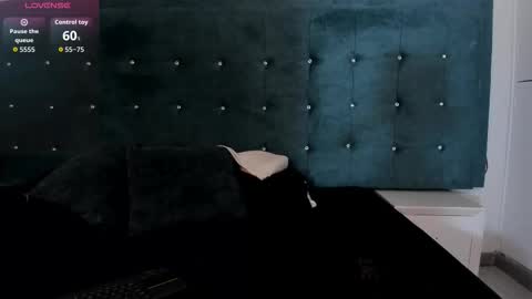 littlevaale online show from 02/12/26, 09:37