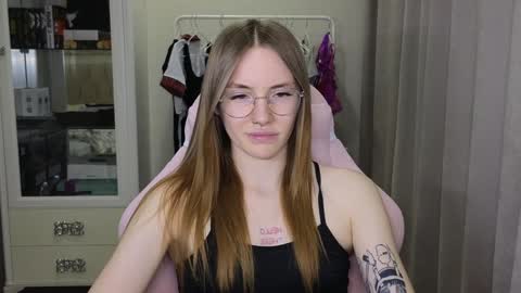 Eliana online show from 01/26/25, 01:15