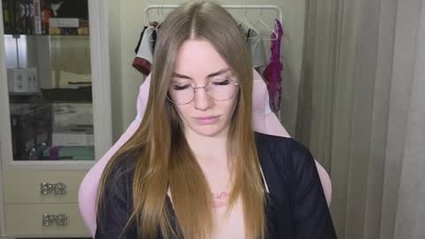 Eliana online show from 01/29/25, 02:32